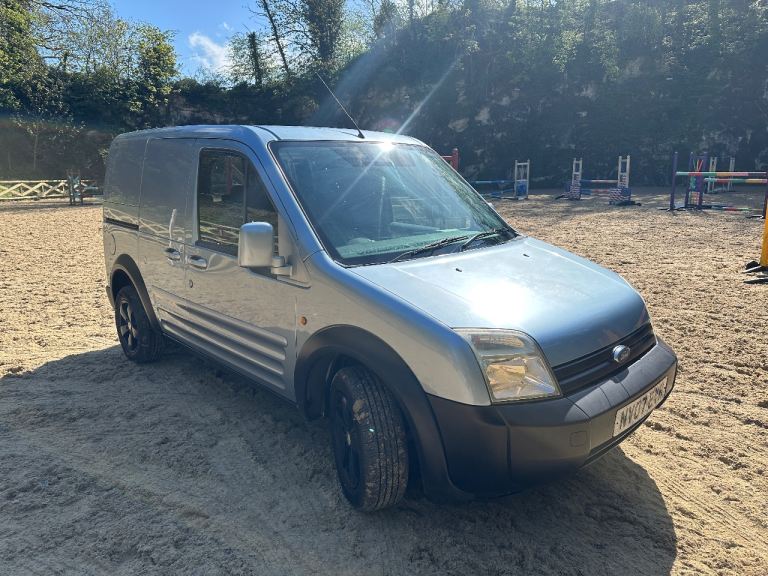 Transit connect 5 seater, retired mechanic owned , one for the collectors only £2895 no vat