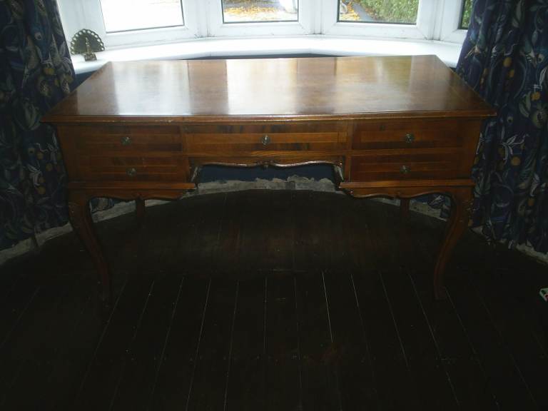 Writing Desk & Chair. Queen Ann Style 5 Drawer Walnut Desk & Padded Chair. Local Delivery Available
