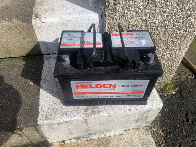 Helden heavy duty car battery 3 months old 