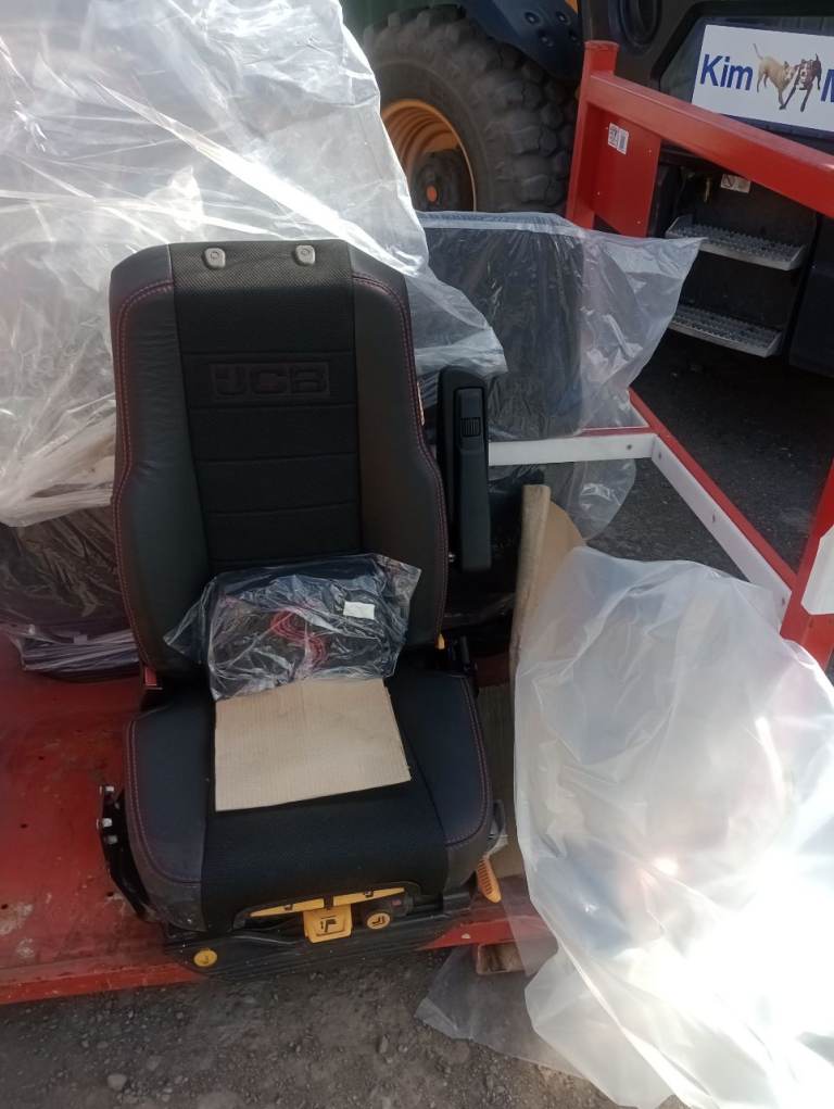 JCB Kab 800 b super deluxe seat 