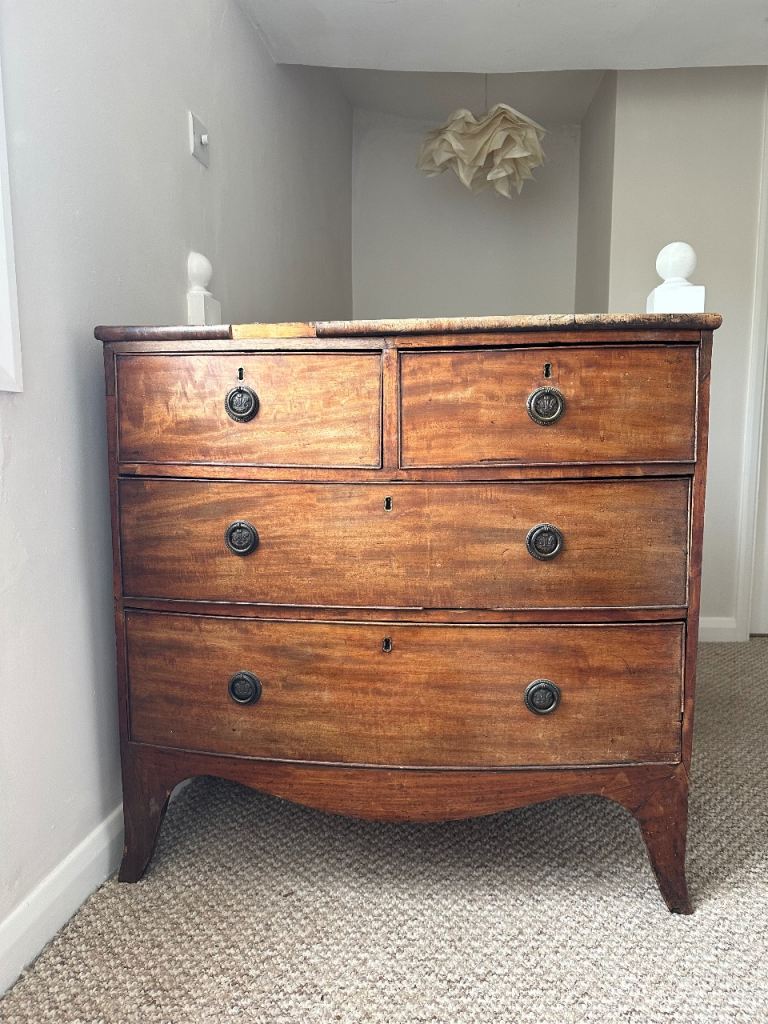 Regency chest of drawers