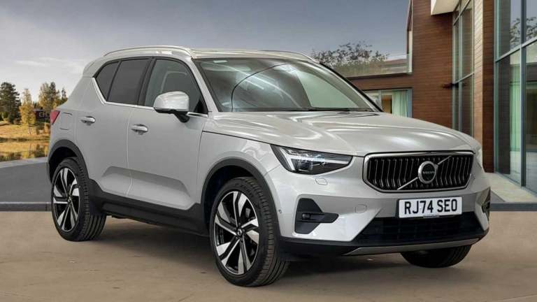2024 Volvo XC40 2.0 B4 MHEV Ultra Bright SUV 5dr Petrol Hybrid DCT Auto Euro 6 (s/s) (197 p ESTAT...