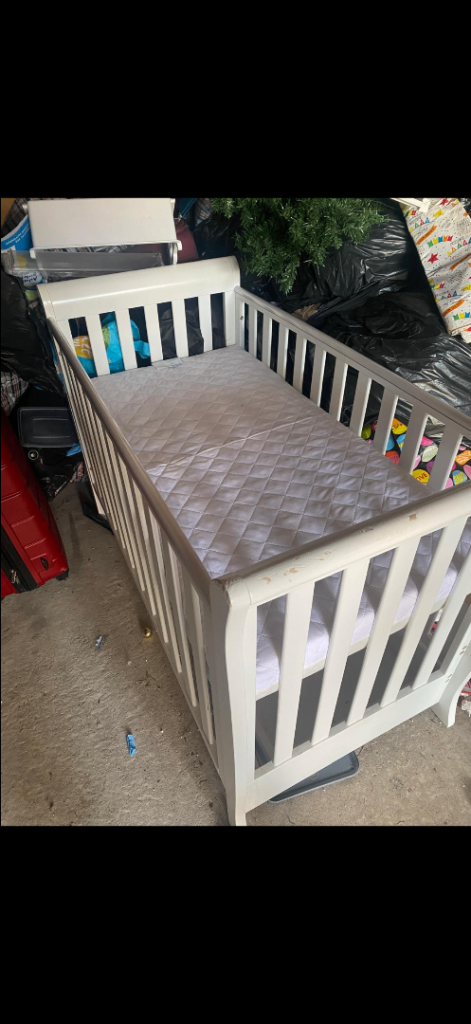 Free cot and stroller 
