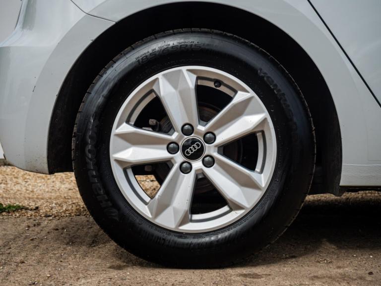 2022 Audi A1 1.0 TFSI 30 Technik Sportback Euro 6 (s/s) 5dr HATCHBACK Petrol Manual