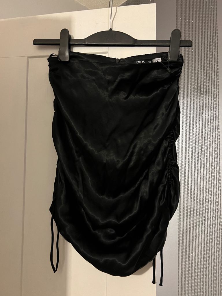 Zara skirt new with tags size small 
