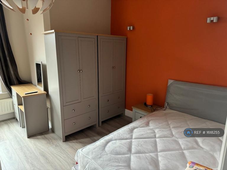 1 bedroom in Asfordby Road, Melton Mowbray, LE13 (#1618255)