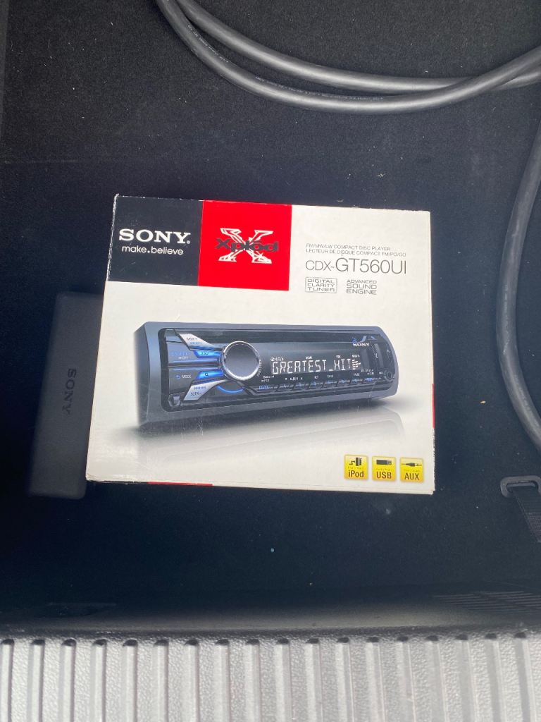 SONY CDX-GT560UI MP3 CD  car radio