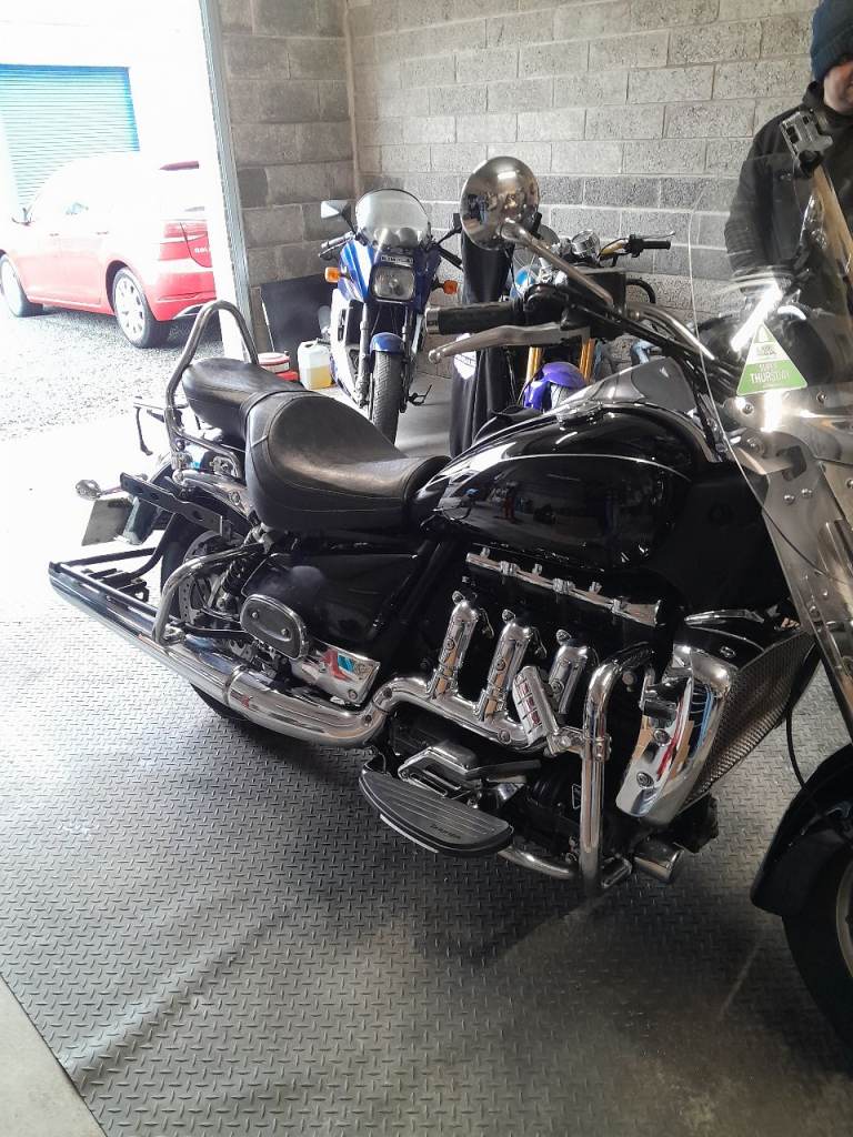 Triumph rockett 3 cruiser