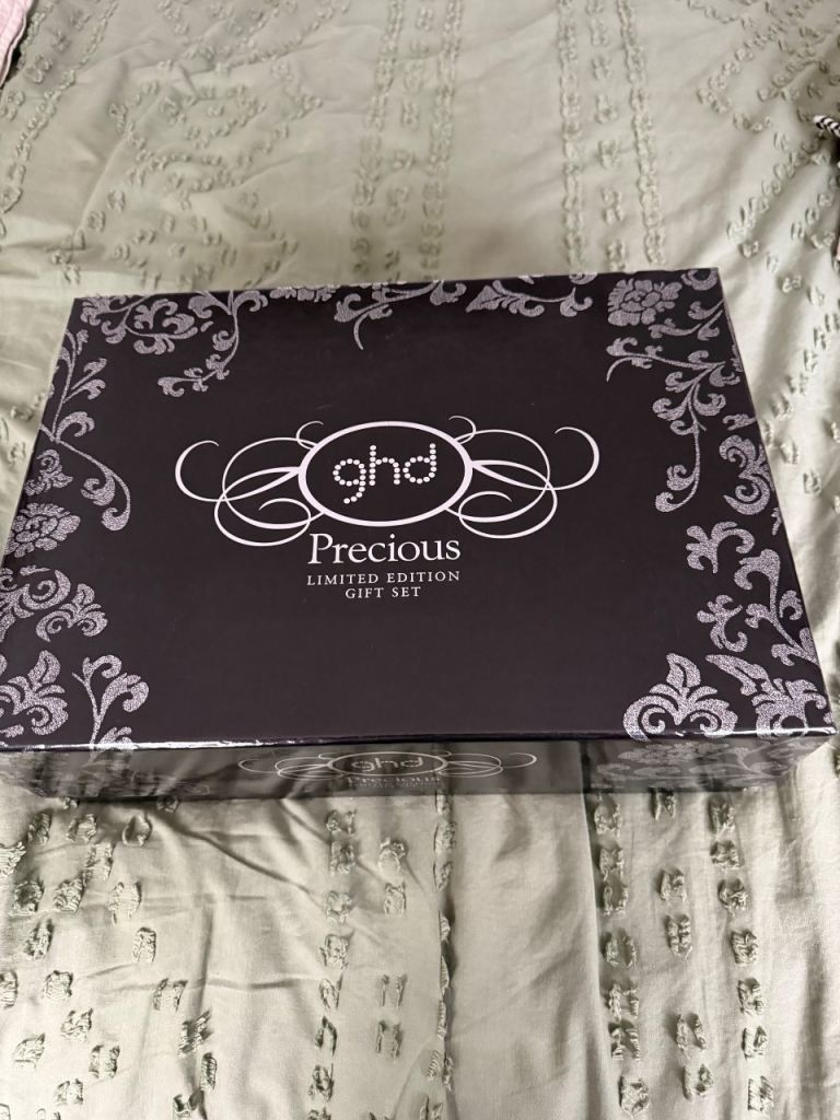 GHD Precious Limited Edition Gift Set Hair Dresser Bag Hair straighteners dryer 