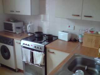 Fully Furnished Lovely 1 Bedroom Flat Crumpsall Close to North Manchester General Hospital
