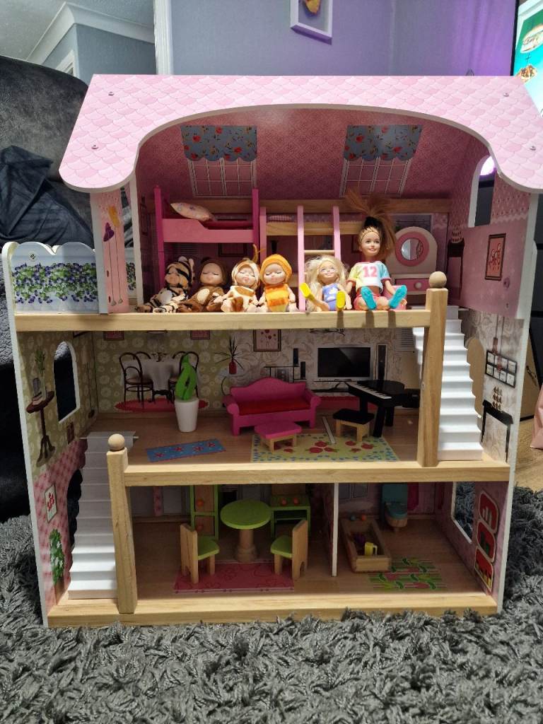 Large doll house!