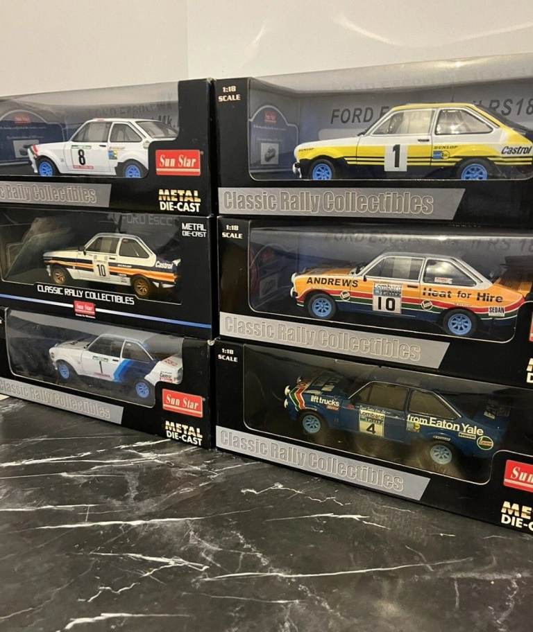 JOB LOTS OF MODEL CARS / PLANES ETC WANTED