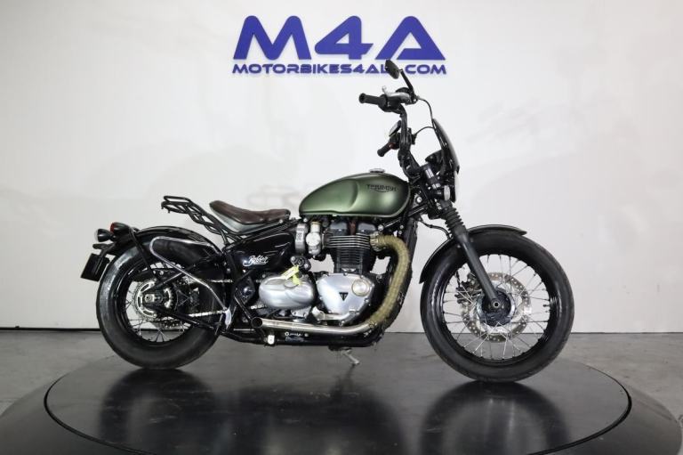 TRIUMPH BONNEVILLE BOBBER 2018
