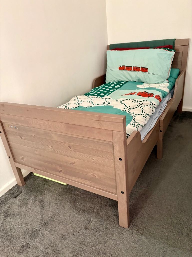  Can deliver locally convertible bed becomes single/toddler