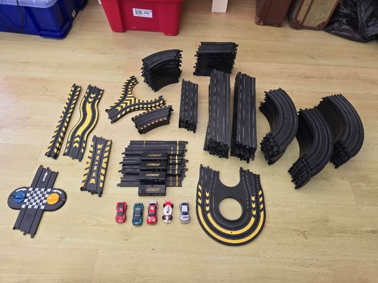 Micro Scalextric set (no box)