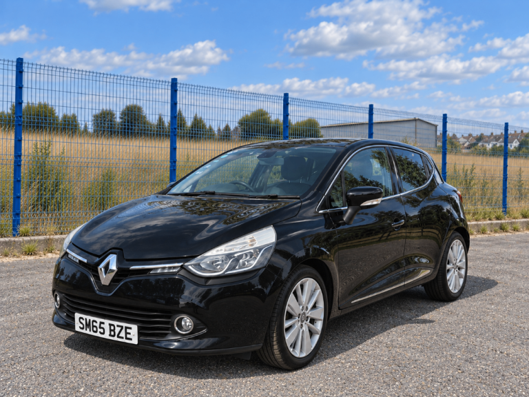 Renault, CLIO, Hatchback, 2015, Manual, 1461 (cc), 5 doors