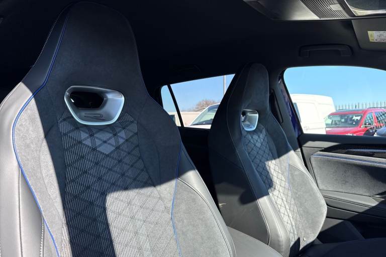 2025 Volkswagen Touran 1.5 eTSI R-Line 5dr DSG7 [7 Seat] Estate PETROL Automatic