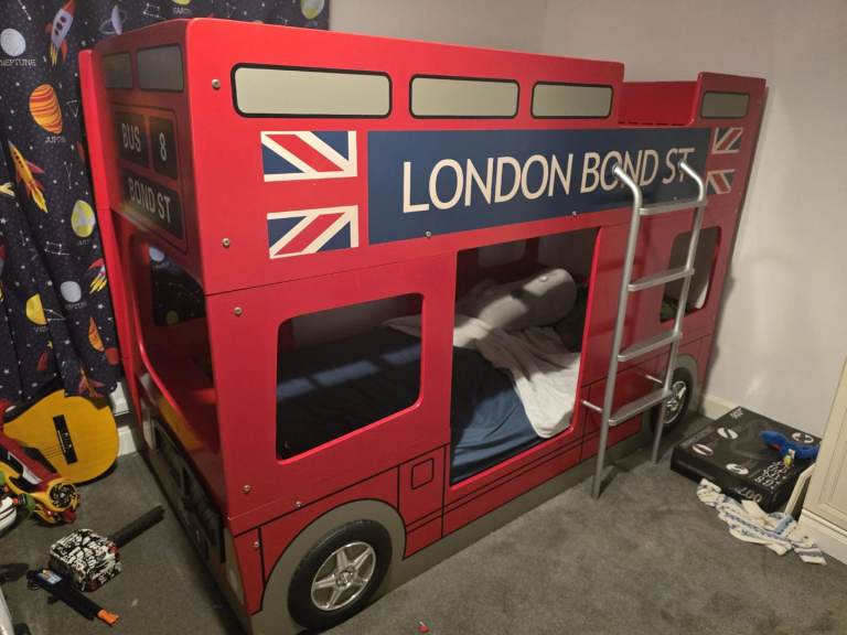London bus bunk beds