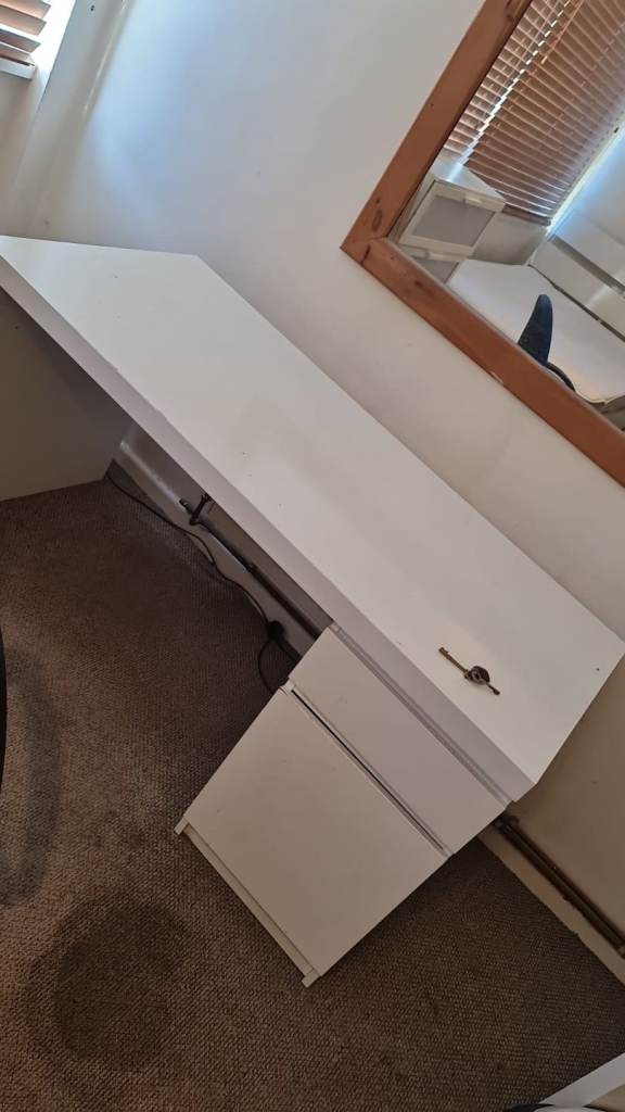 Ikea malm desk