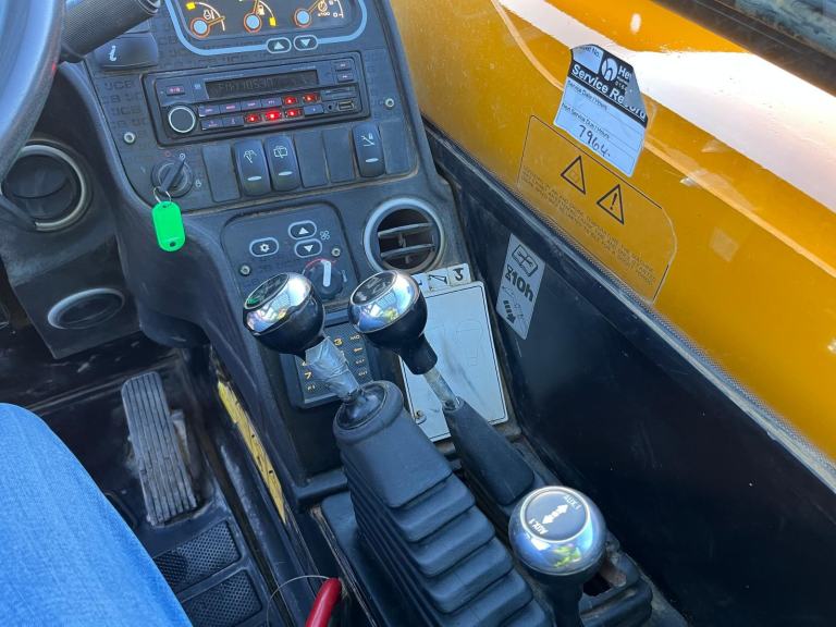 219 JCB 540V140 hi viz telly handler 14 meter with air conditioning 