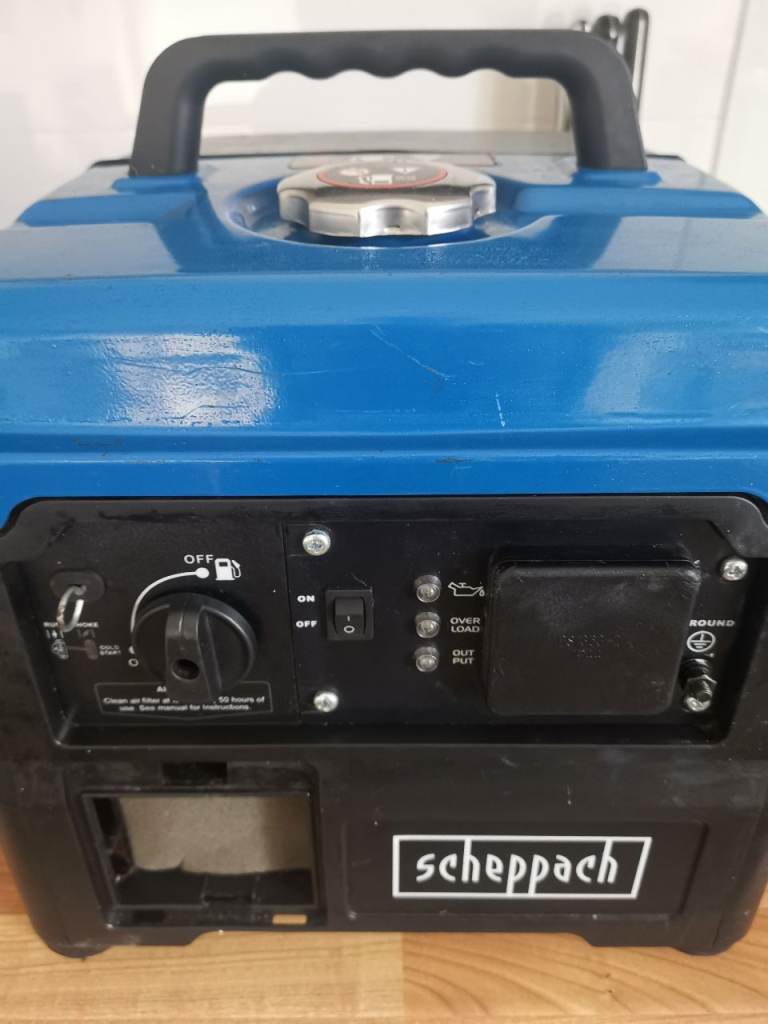 Generator like new. Sg1400i 