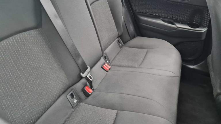 Toyota C-HR Hybrid 1.8 VVT-h Icon ULEZ Free Automatic CVT Excellent Condition