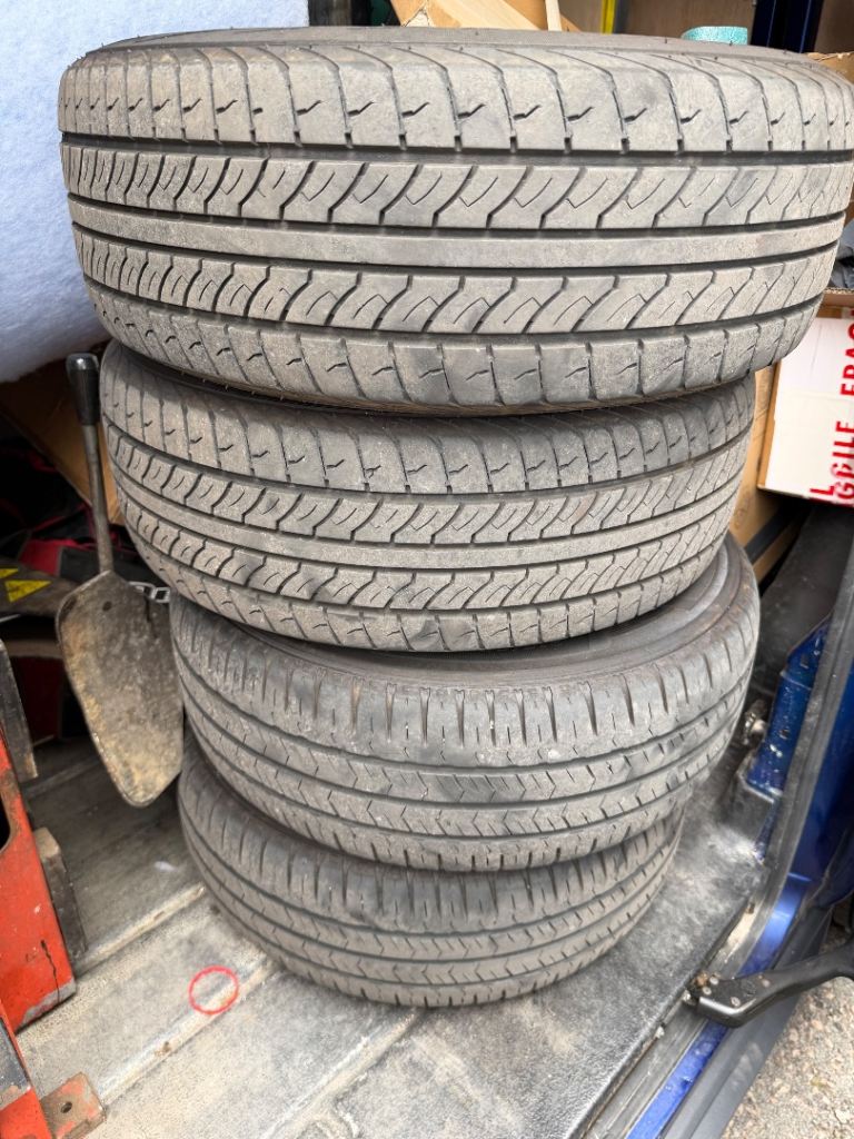 Ford 16” wheels tyres and wheel trims full set 