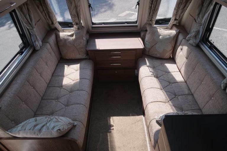 2020 BAILEY Unicorn Black Edition Cabrera 