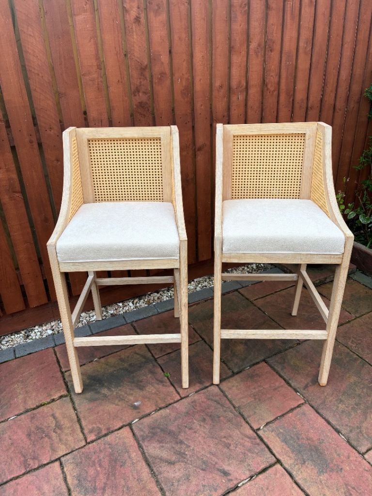 Set of new Stylish Rattan Bar Stools – Beige Cushions