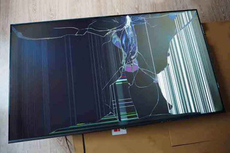 LG LED 50 inch 4K HDR Smart TV - Screen is broken - good for spare parts 50UP81006LR