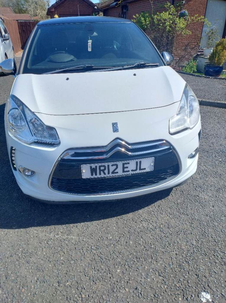 Citroen, DS3, Hatchback, 2012, Manual, 1560 (cc), 3 doors