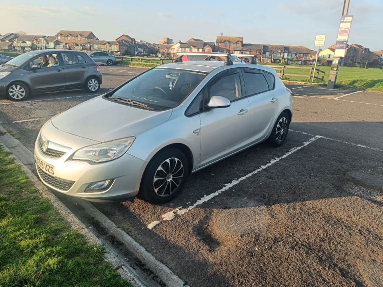 Vauxhall, ASTRA, Hatchback, 2009, Manual, 1598 (cc), 5 doors