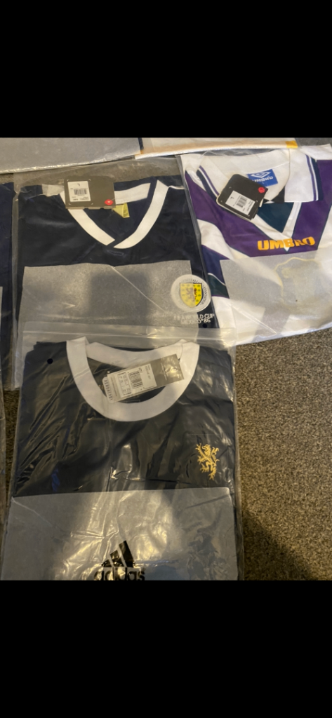 3 Men’s T Shirts RRP £120 Size Large 