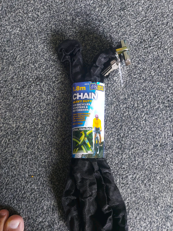 Bike chain lock brand new 1.8m66 inches long with padlock and 3 keys 
