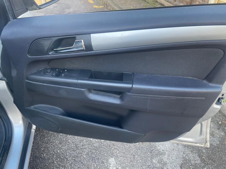 2013 Vauxhall Zafira 1.6i [115] Exclusiv 5dr MPV Petrol Manual