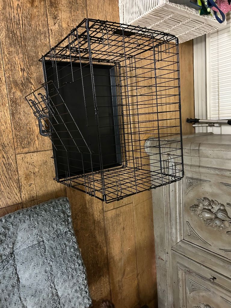 Dog, cat pet crate 24inch great condition  