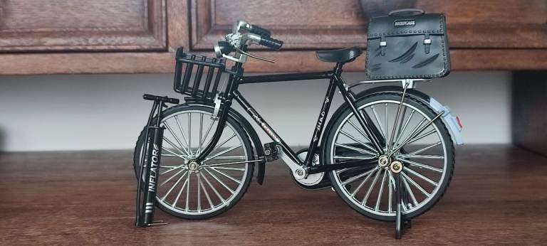 Miniature bicycle 