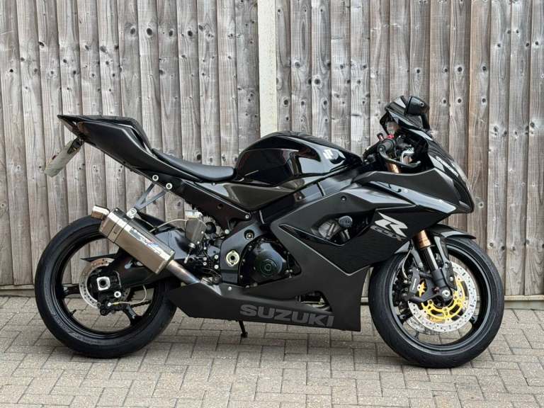 SUZUKI GSXR 1000 K5 STEALTH BLACK 2005 (05) SUPER SPORT + HUGE SPEC