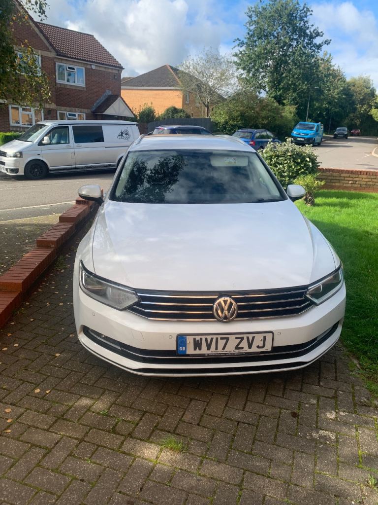 Volkswagen, PASSAT, Estate, 2017, Manual, 1968 (cc), 5 doors
