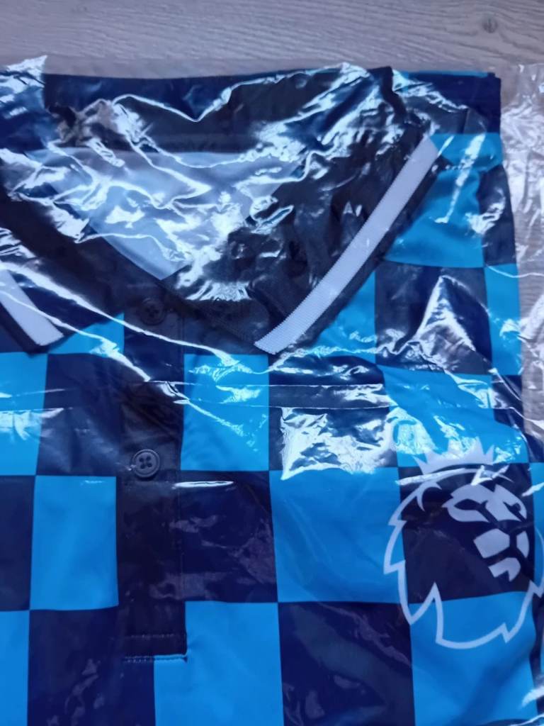 POWERADE PREMIER LEAGUE BLUE CHECKED RETRO FOOTBALL JERSEY POLO SHIRT  SIZE LARGE BRAND NEW & SEALED