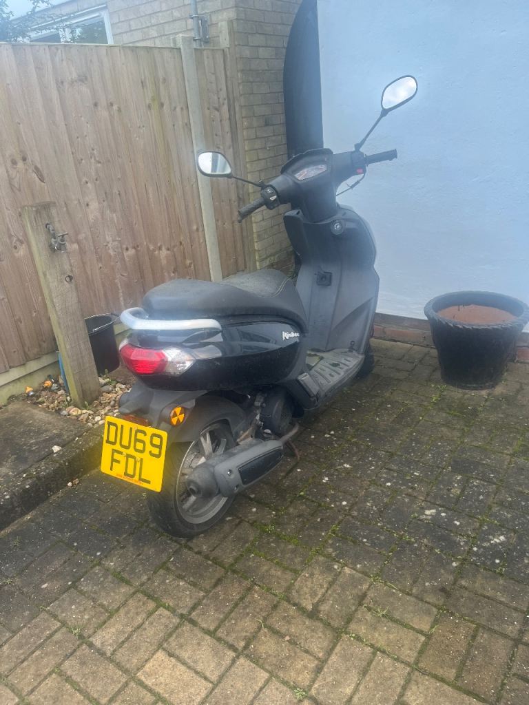 Peugeot, KISBEE, 2019, 49 (cc)