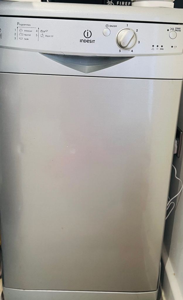 Indesit AAA Class Dishwasher