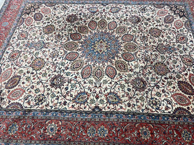 Persian sarouk rug 270x350cm
