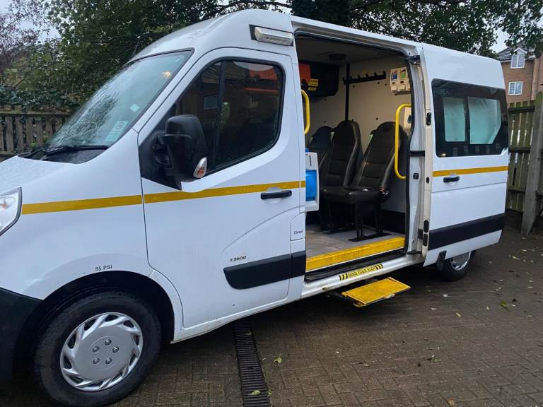 2018 68 Vauxhall Movano Welfare Van Crew Cab 6 seat ideal Camper van NO VAT 1 Owner Ford Transit 