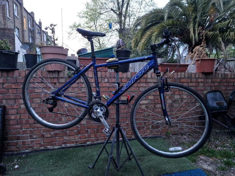 Carrera Crossfire 2 Hybrid Road Bike 20" M / L Frame NOT Mountain BMX. Great