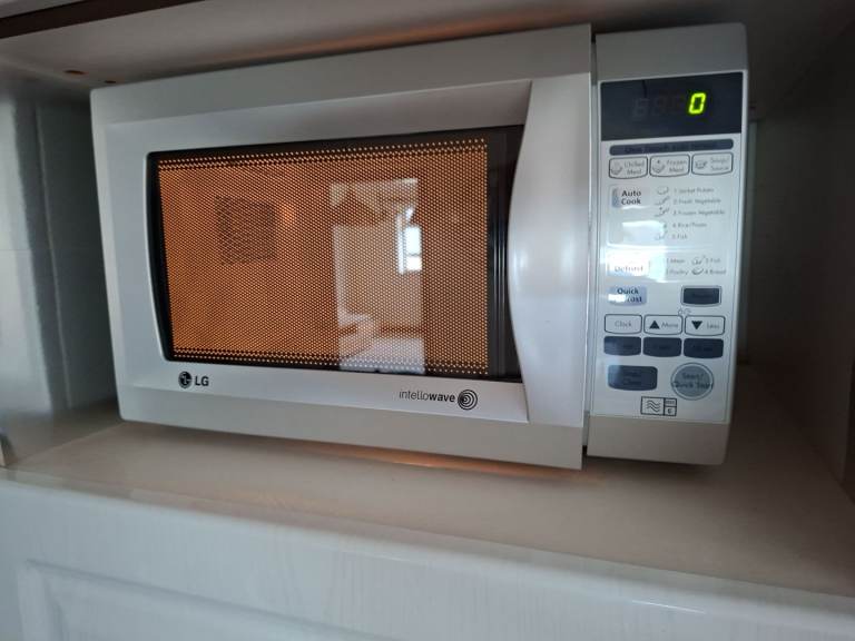 LG microwave oven 