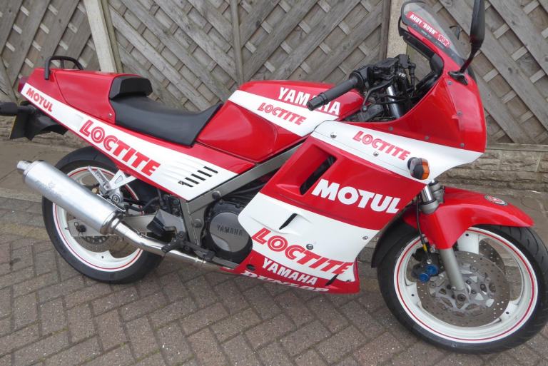YAMAHA FZ 750 G REG LOW MILES LAST OWNER 17 YEARS WILL BE FULLY SERVICED 1YR MOT