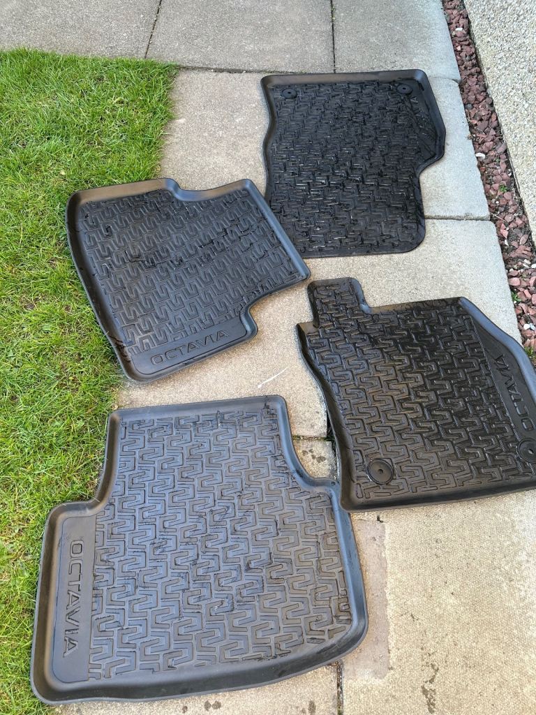 Skoda Octavia Rubber Floor Mats