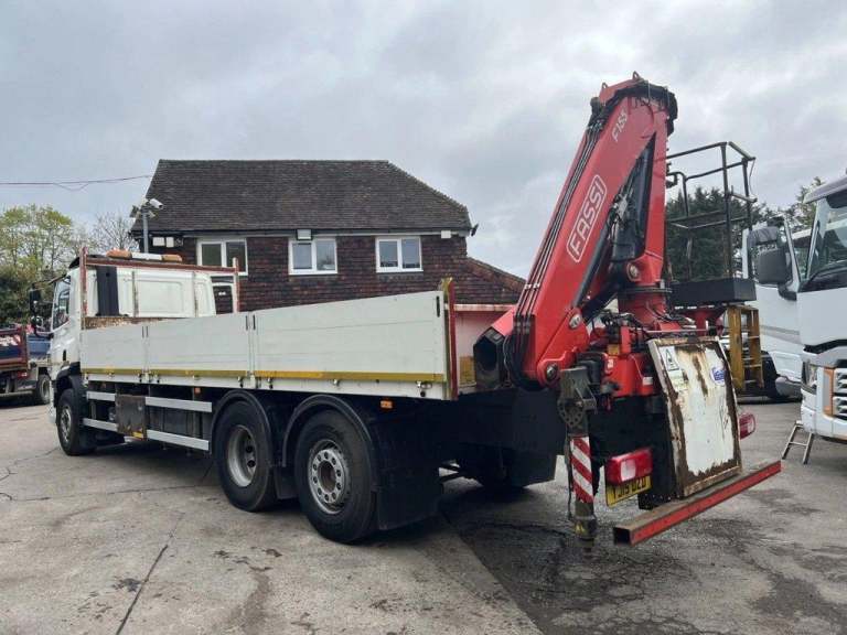 2015 DAF CF-370 6X2 CRANE VEHICLE