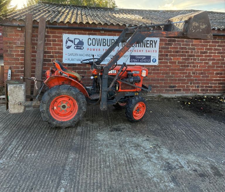 Kubota B7100 4x4 Compact Tractor With Loader £3850 + VAT